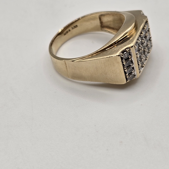 10 K Gold Signet Men's Ring  Size 12 W Diamond 6.9 Grams GTR - Picture 13 of 16